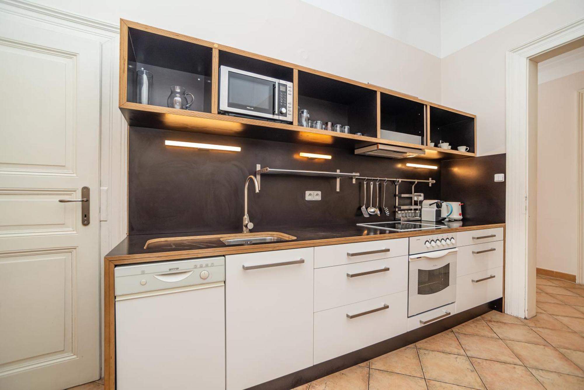 Large And Modern Apartment In The Heart Of Praha Bagian luar foto
