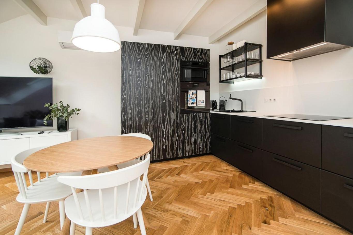 Large And Modern Apartment In The Heart Of Praha Bagian luar foto
