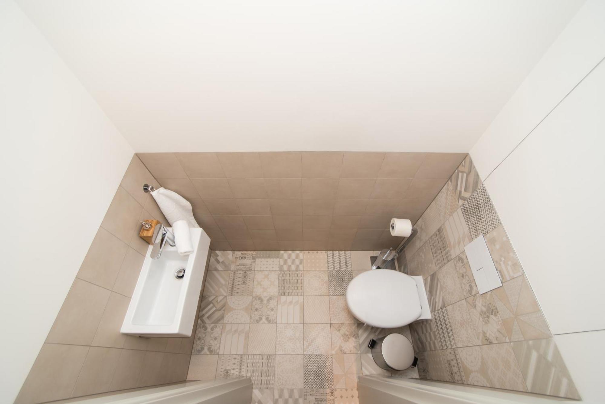 Large And Modern Apartment In The Heart Of Praha Bagian luar foto