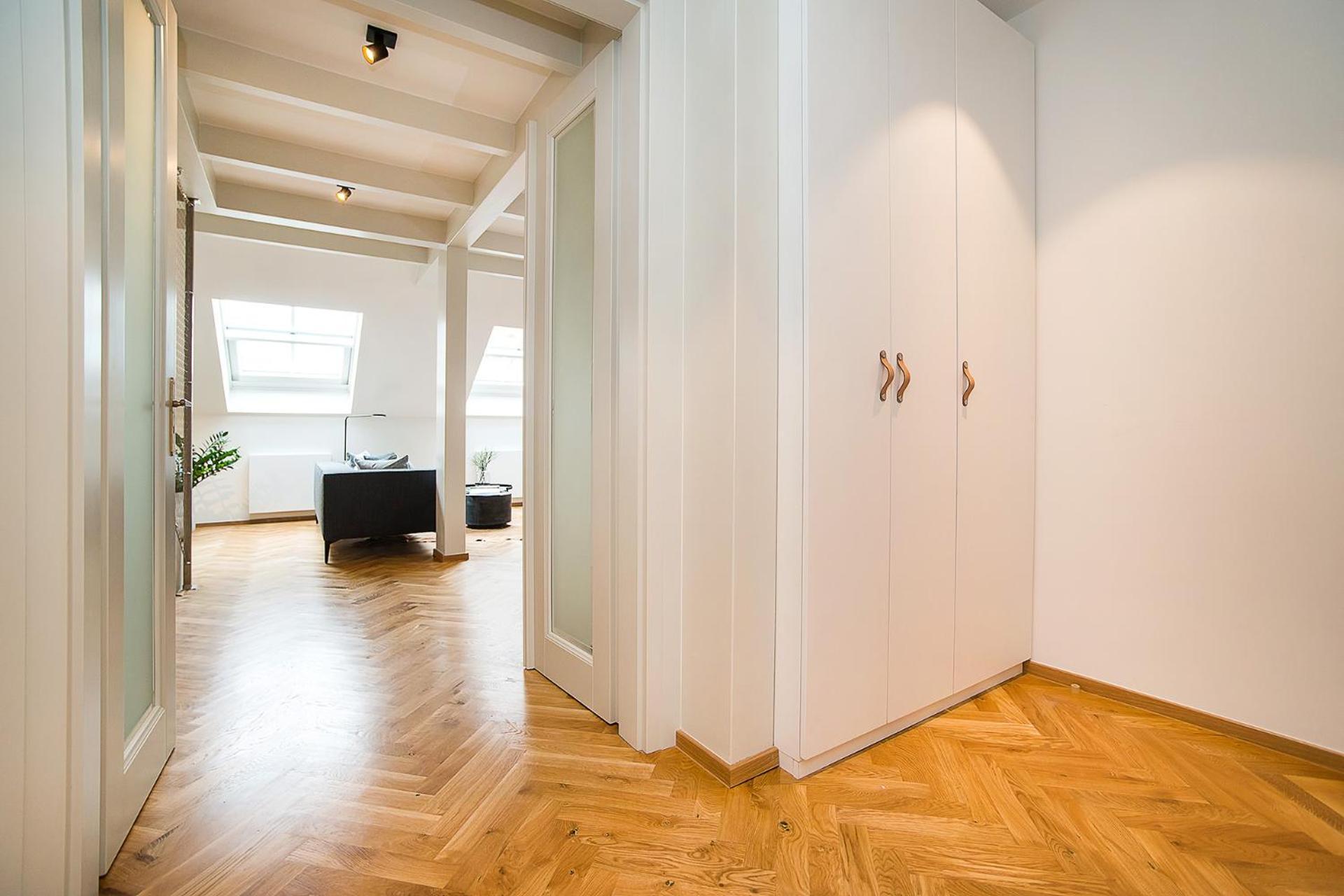 Large And Modern Apartment In The Heart Of Praha Bagian luar foto